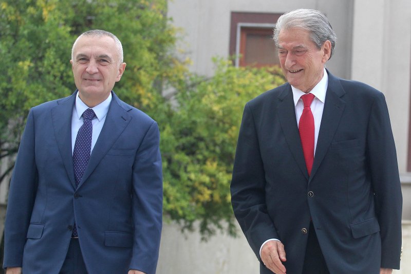 Në 2015 Meta i thotë Berishës në Kuvend: “Shiko çfarë ka bërë ky (Shkëlzeni) budallai”. Ashtu më the! Ja përse Ilir Meta i’a ka thënë këto fjalë…