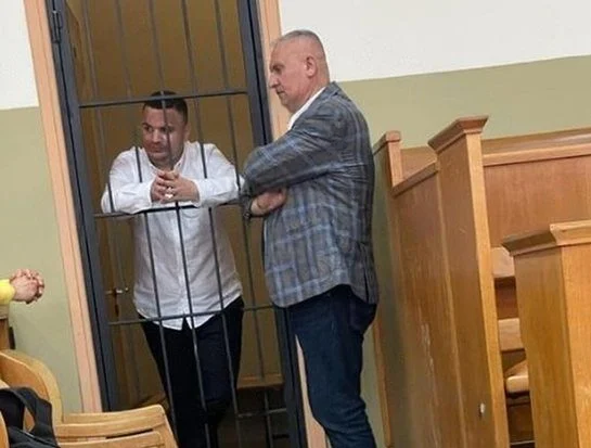 Seanca për Laert Haxhiun, plas debati në sallë mes babait të 32-vjeçarit dhe prokurorëve: Po i bëni presion gjykatës