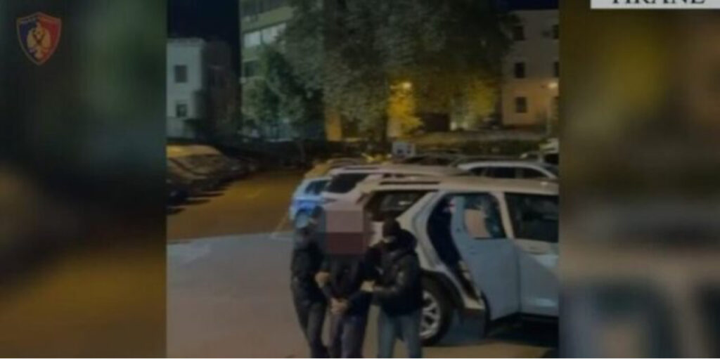 Arrestohet djali i ndërtuesit të njohur, akuzohet për armëmbajtje pa leje