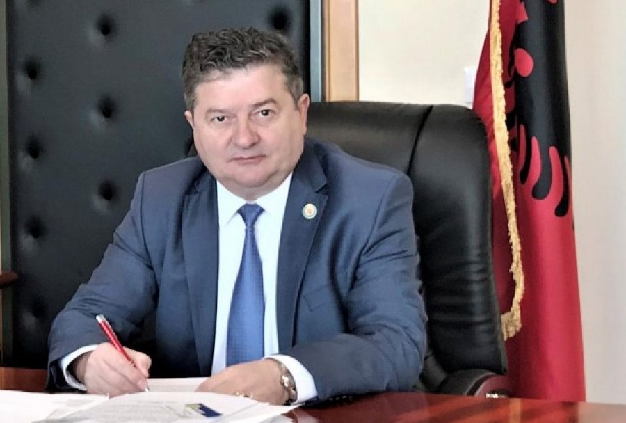 Nga punësimi i familjarëve, te blerja 700 mijë euro e një godine pas pezullimit/ Prokuroria dërgon në gjyq ish-Presidentin e Urdhrit të Stomatologut, ja akuzat