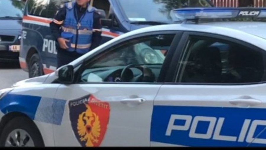 Parandalohet ngjarja kriminale në Dibër, arrestohet 20-vjeçari që lëvizte me kallashnikov me vete