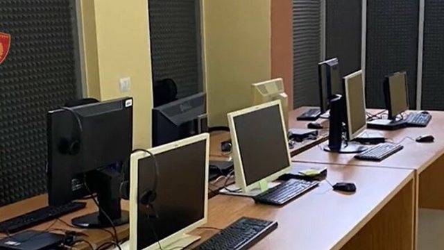 Gjermanët dhe italianët e mashtruar nga Forex hapin gjyqe në Shqipëri: Duam paratë tona!