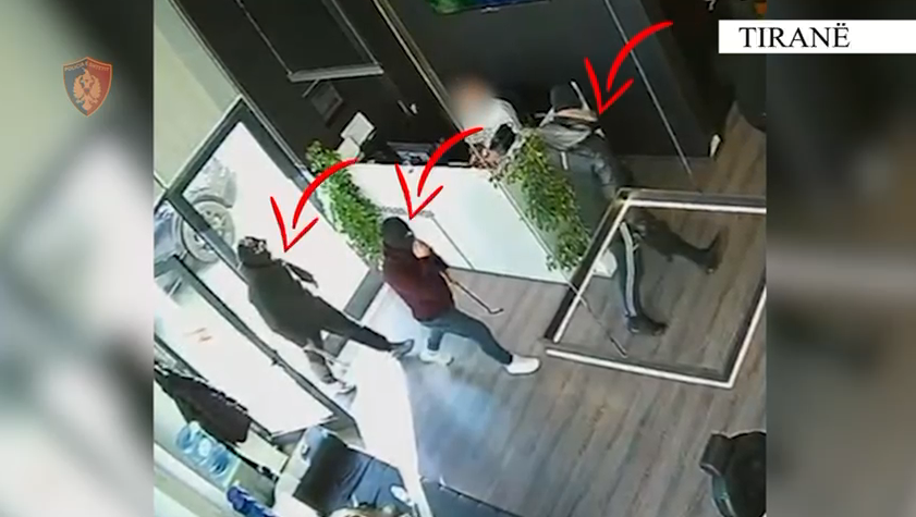 Hakmarrje për sherrin e Palasës? Tur Koçeku e të afërmit e tij me maska rrahin brutalisht 48-vjeçarin