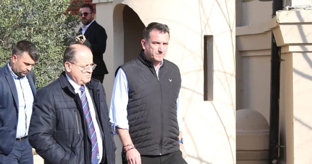 Një shembull frymëzues i “Ndershmërisë” Publike