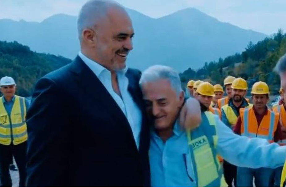 “Gjoka” merr edhe kacidhet për rrugët lidhëse me rrugën e Arbrit/ Tenderi 850 mijë euro i paracaktuar