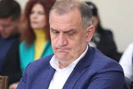 Ilir Beqaj, në telashe të shumta me drejtësinë, 6 akuza të rënda për vjedhjen e fondeve të BE.